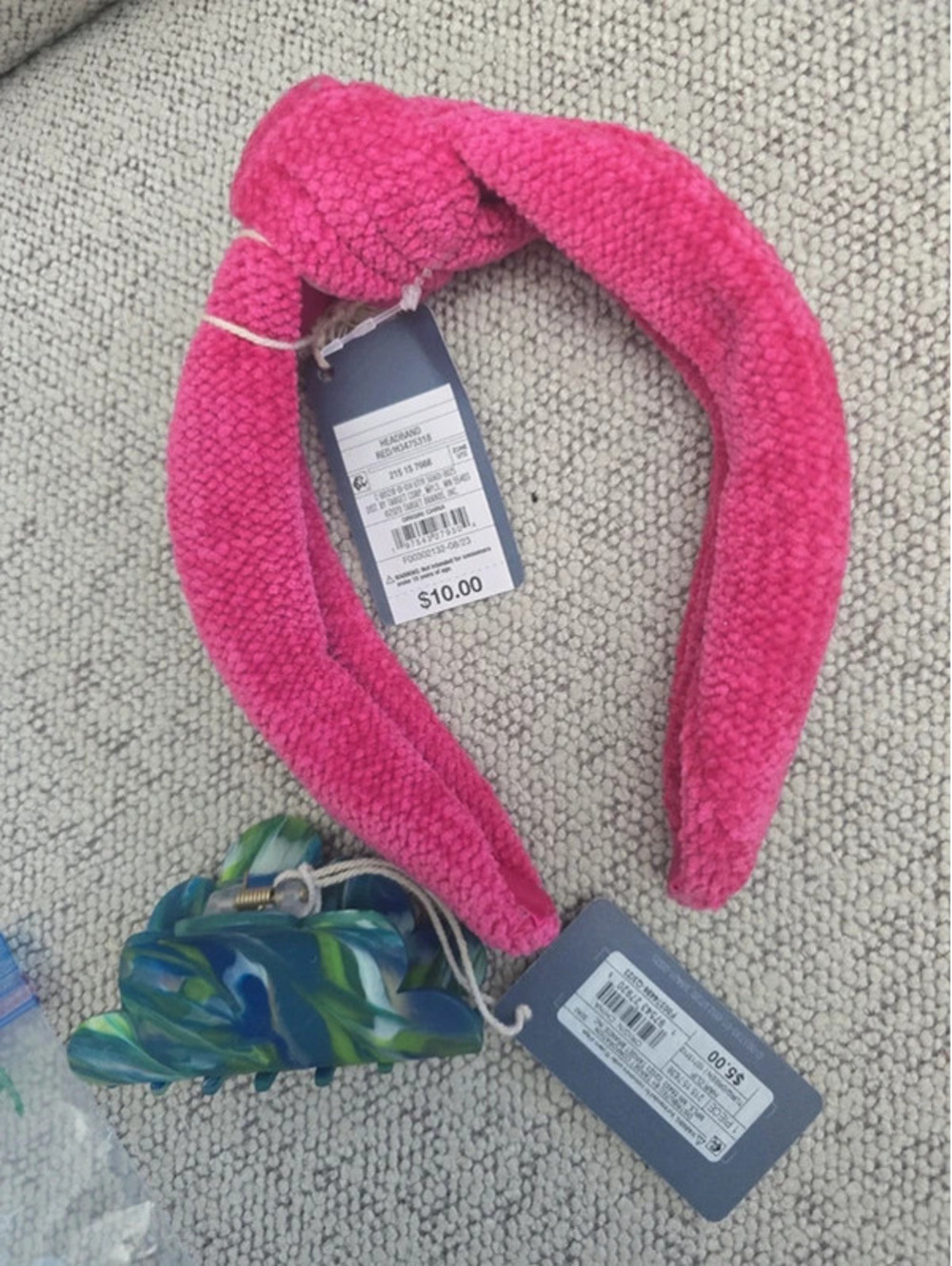 Brand new hair clips from target item, 1249 bin 23